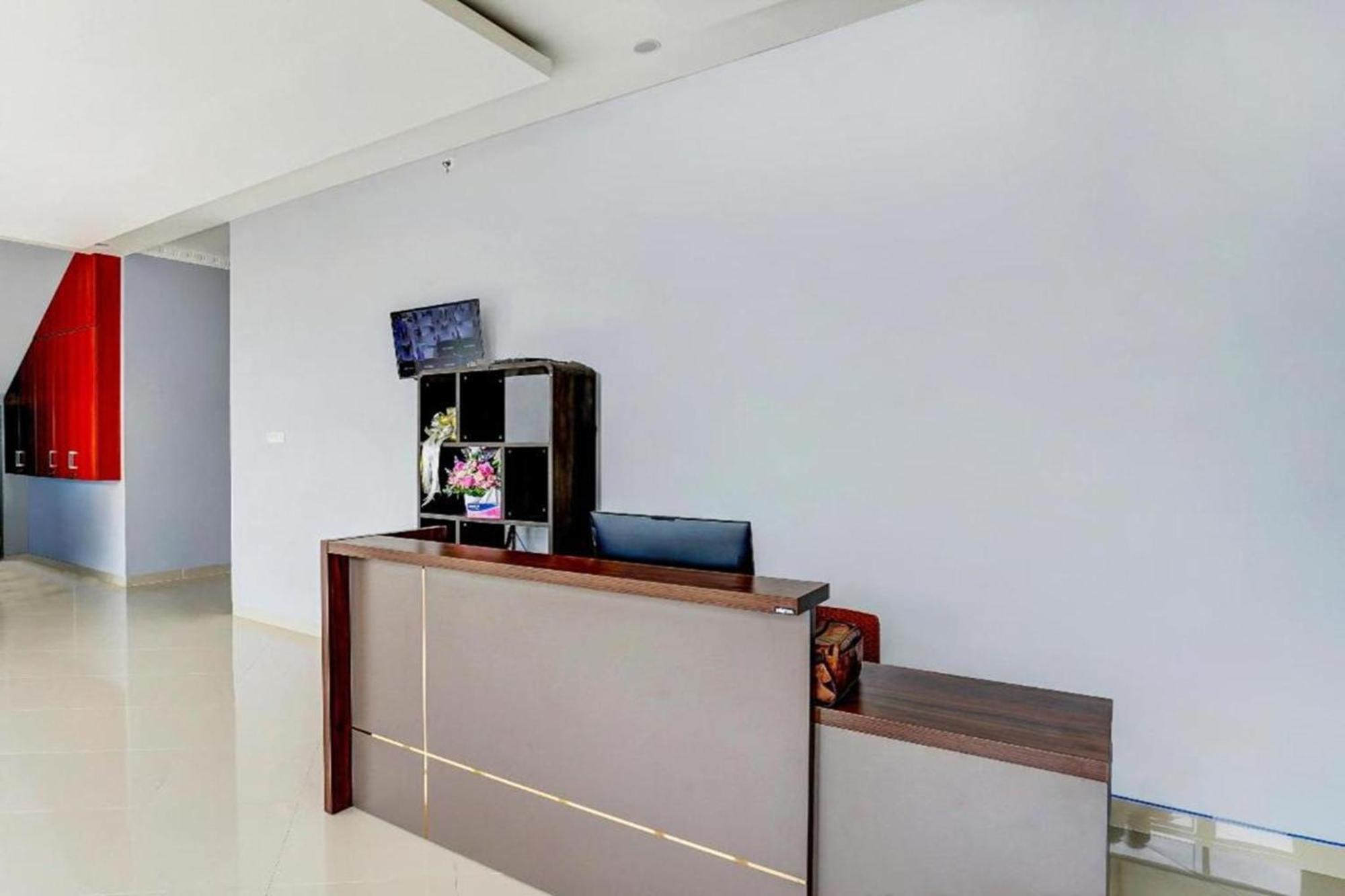 OYO 91181 Beda Arga Residence Medan Exteriör bild