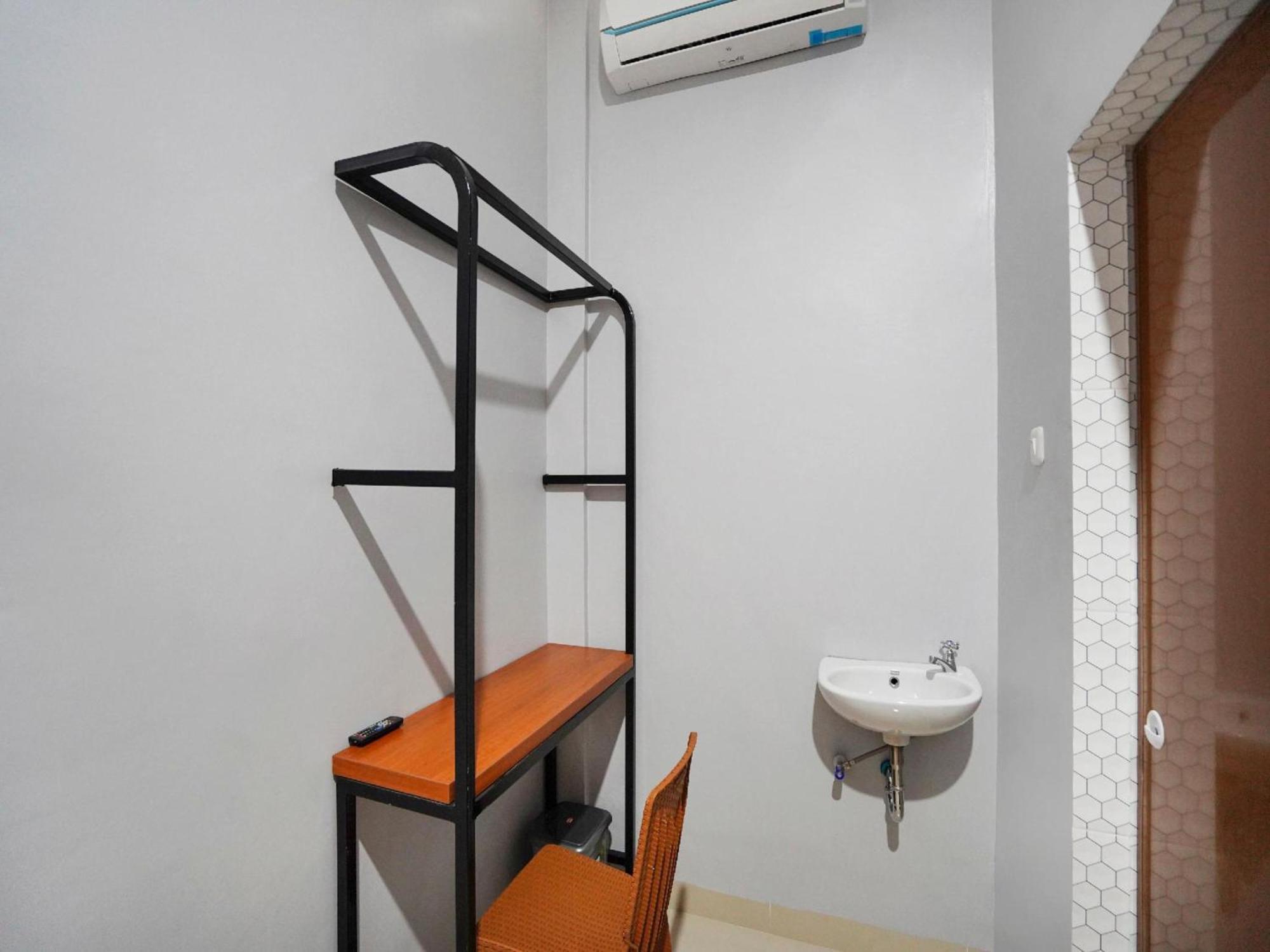 OYO 91181 Beda Arga Residence Medan Exteriör bild