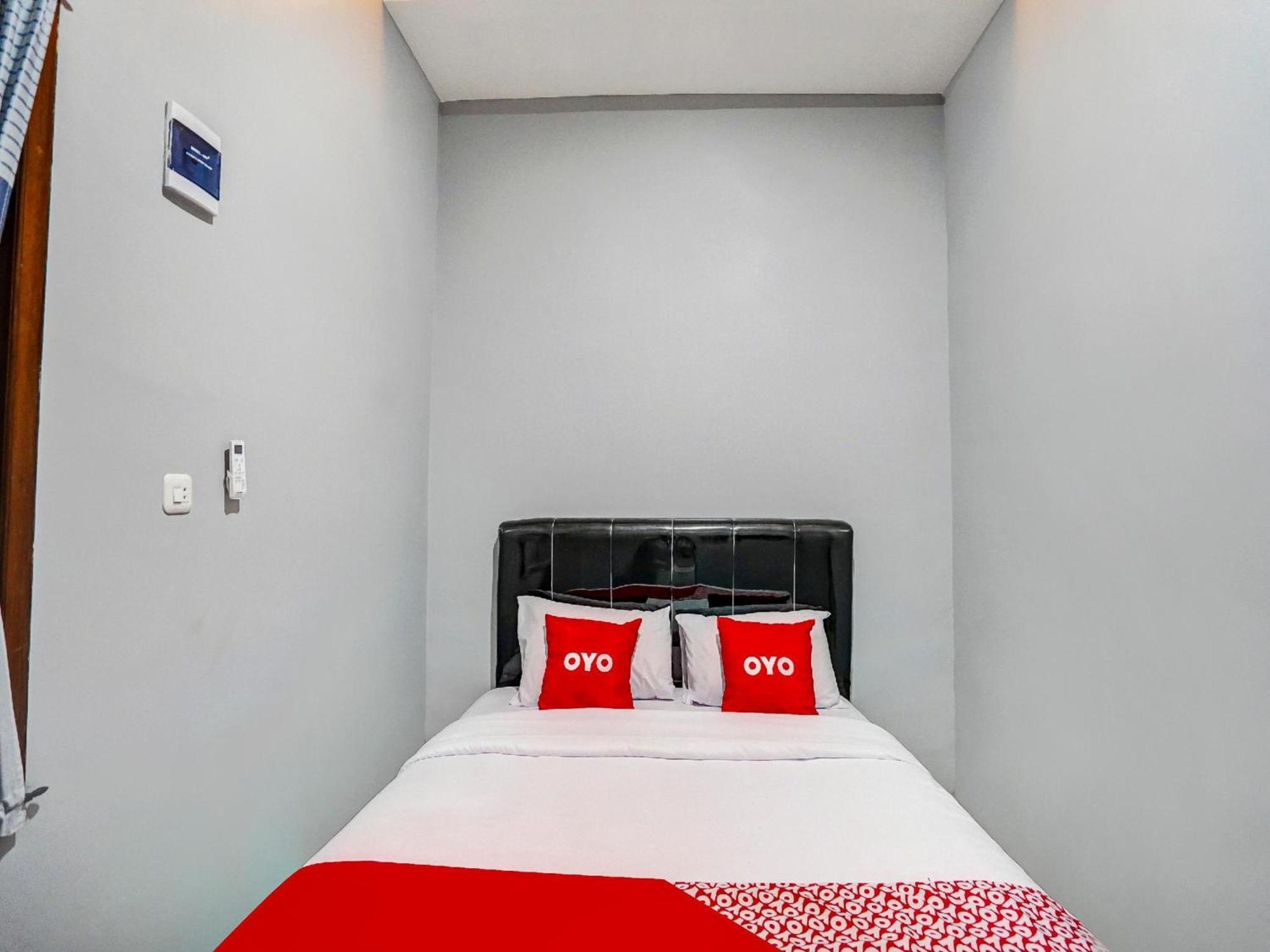 OYO 91181 Beda Arga Residence Medan Exteriör bild