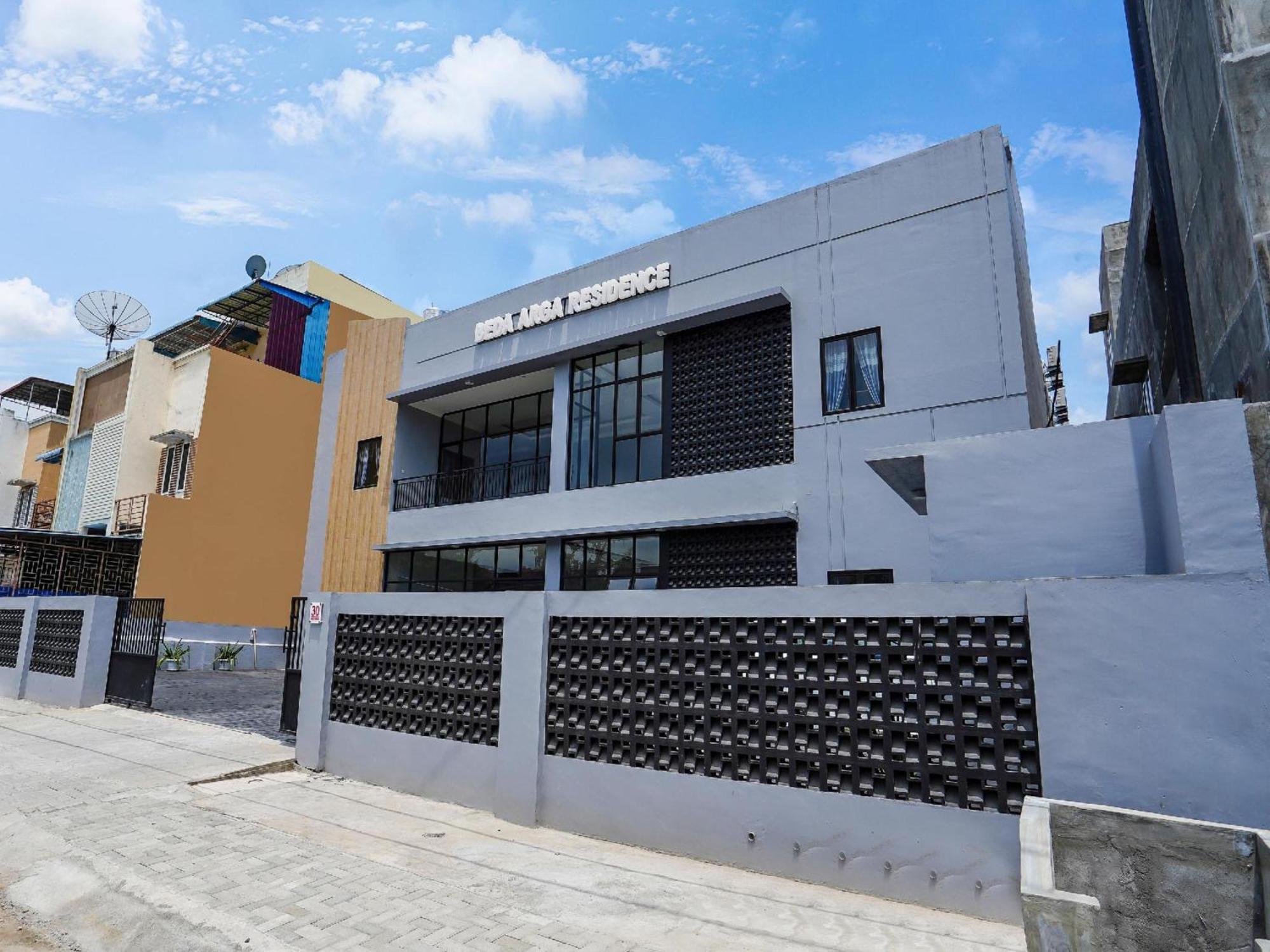 OYO 91181 Beda Arga Residence Medan Exteriör bild